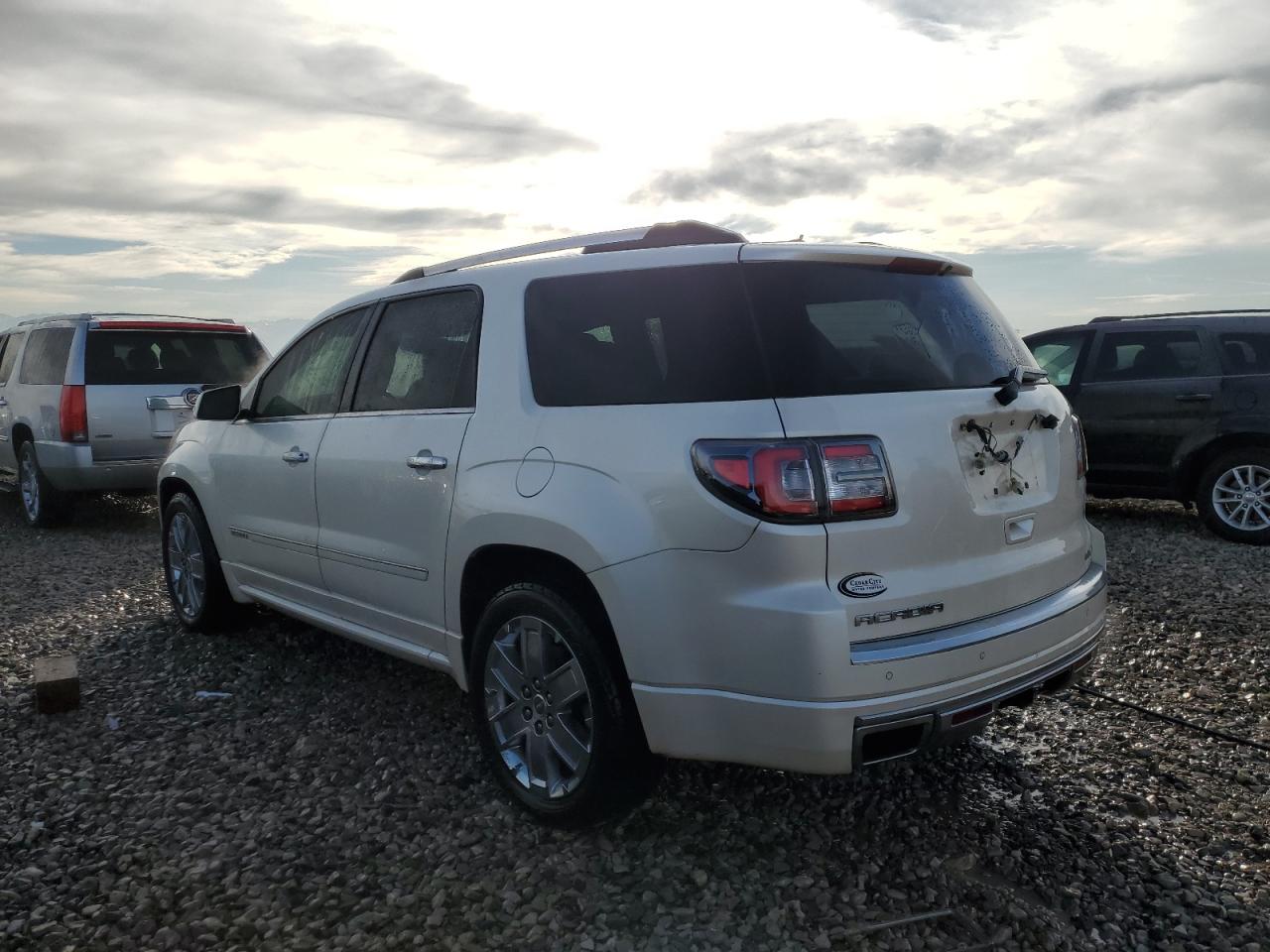2013 GMC Acadia - Image 2