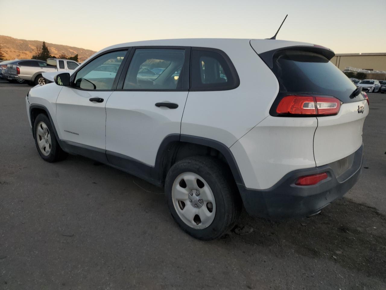 2015 Jeep Grand Cherokee - Image 2