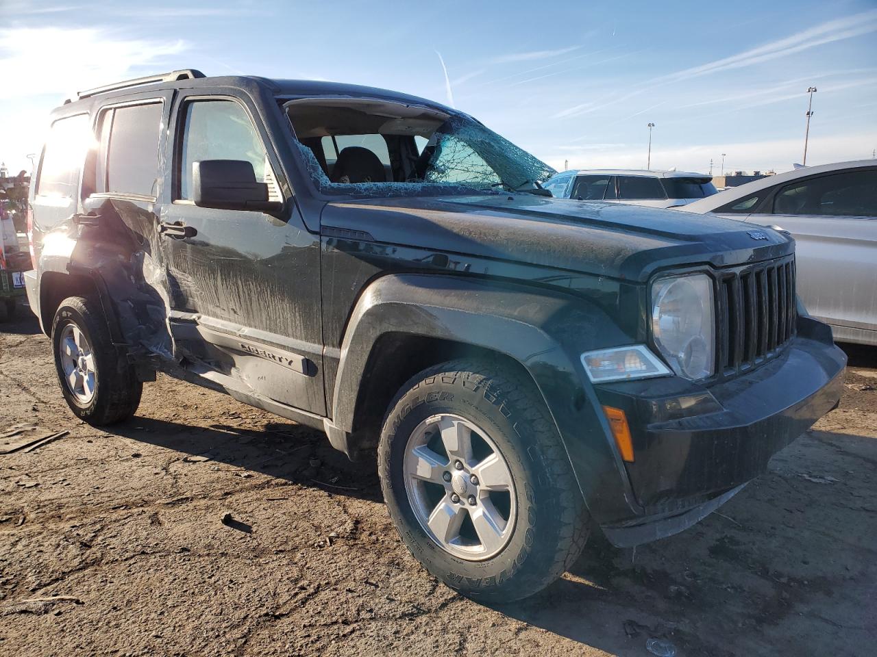 2012 Jeep Liberty (North America) - Image 4
