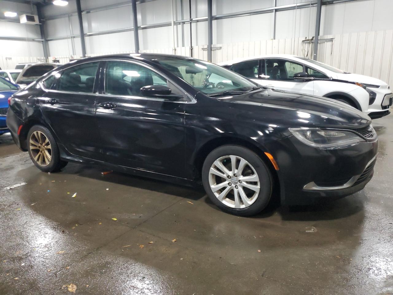 2015 Chrysler 200 - Image 4