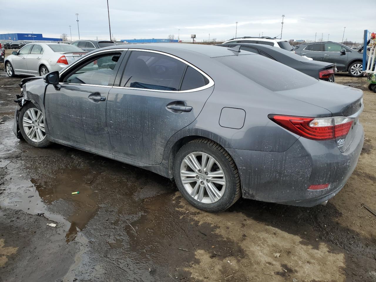 2014 Lexus ES - Image 2