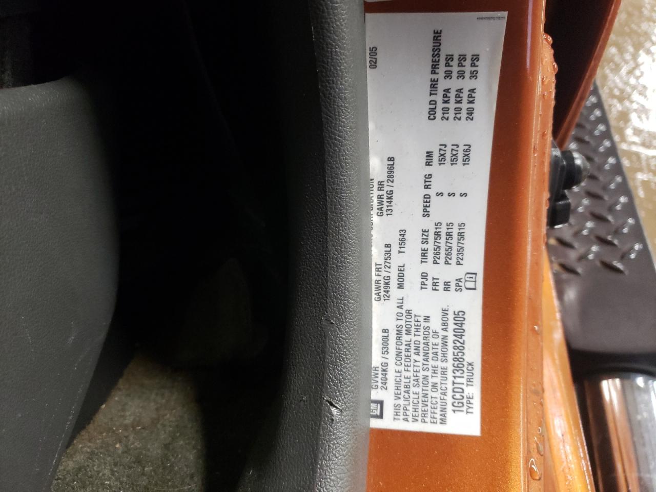 2005 Chevrolet Colorado - Image 13
