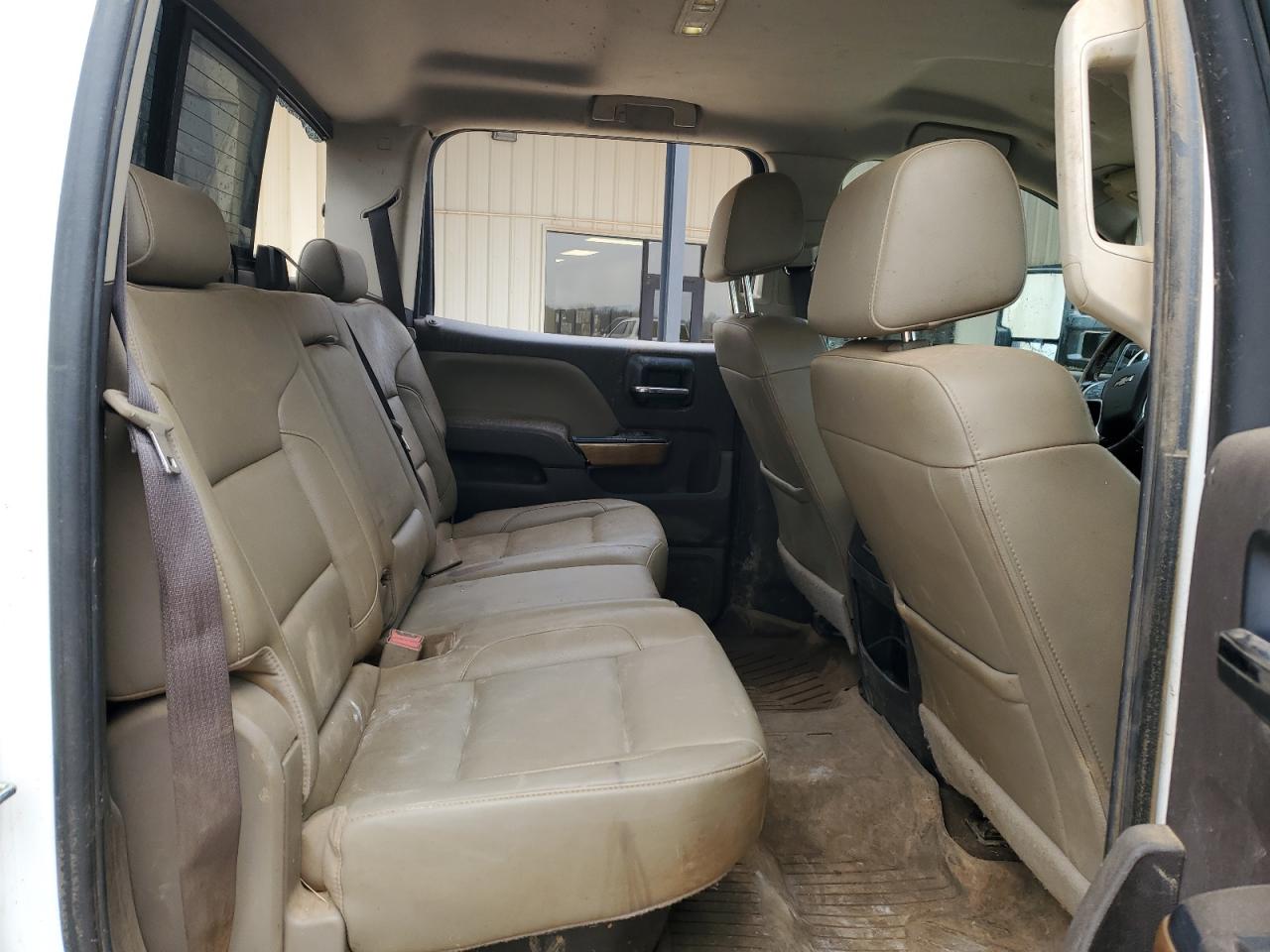 2018 Chevrolet Silverado - Image 10
