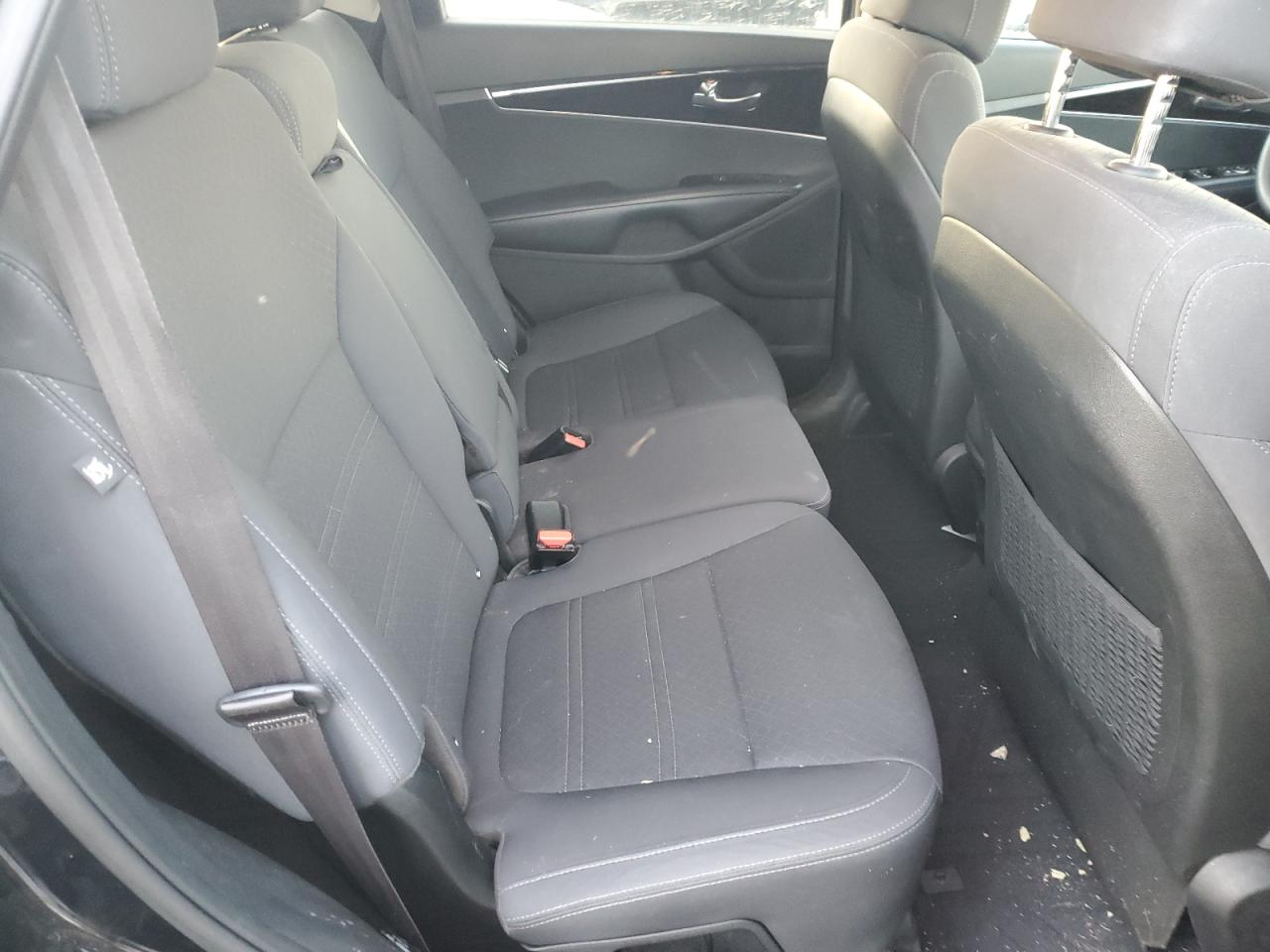 2017 Kia Sorento - Image 11