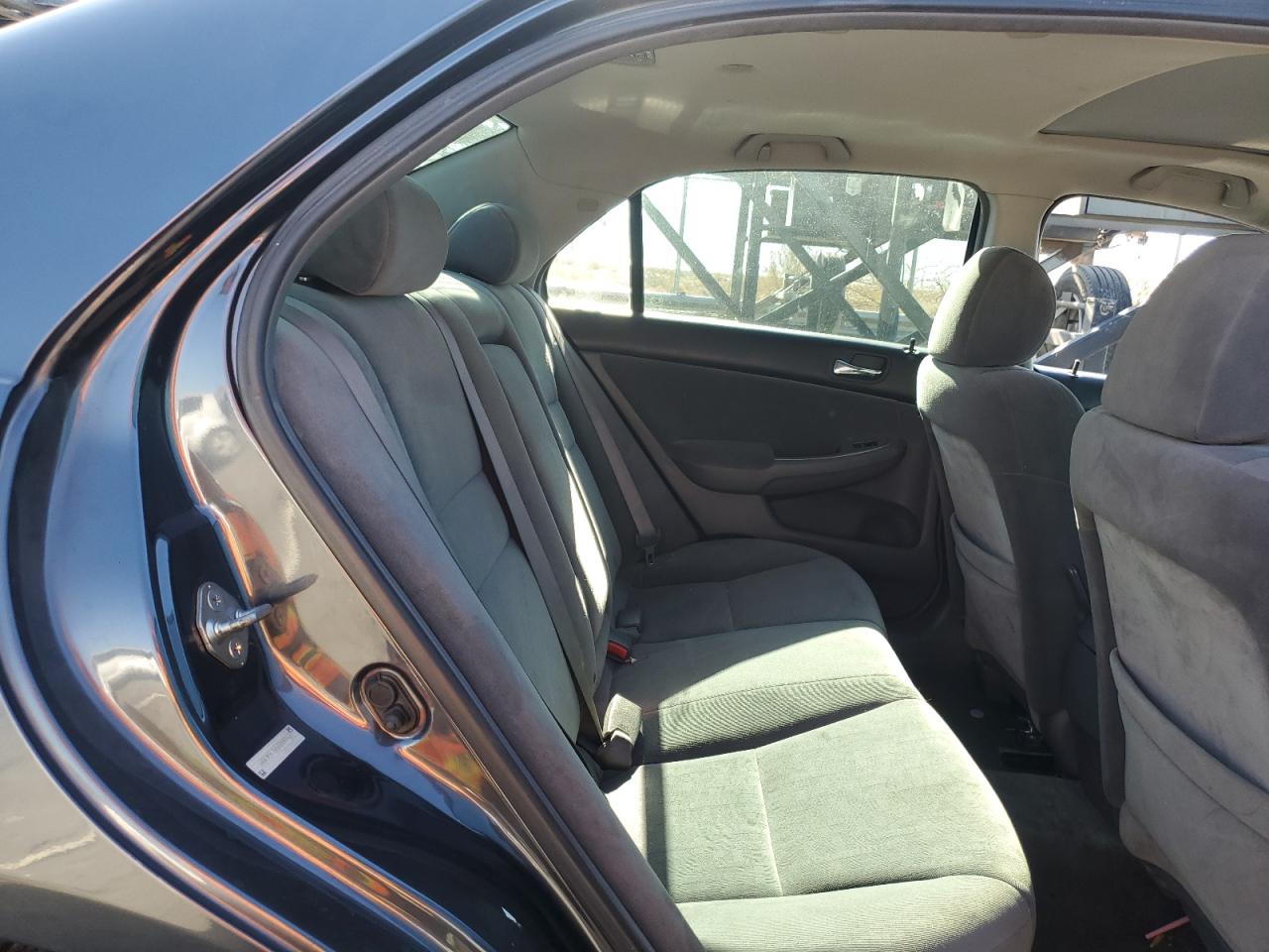 2005 Honda Accord - Image 10