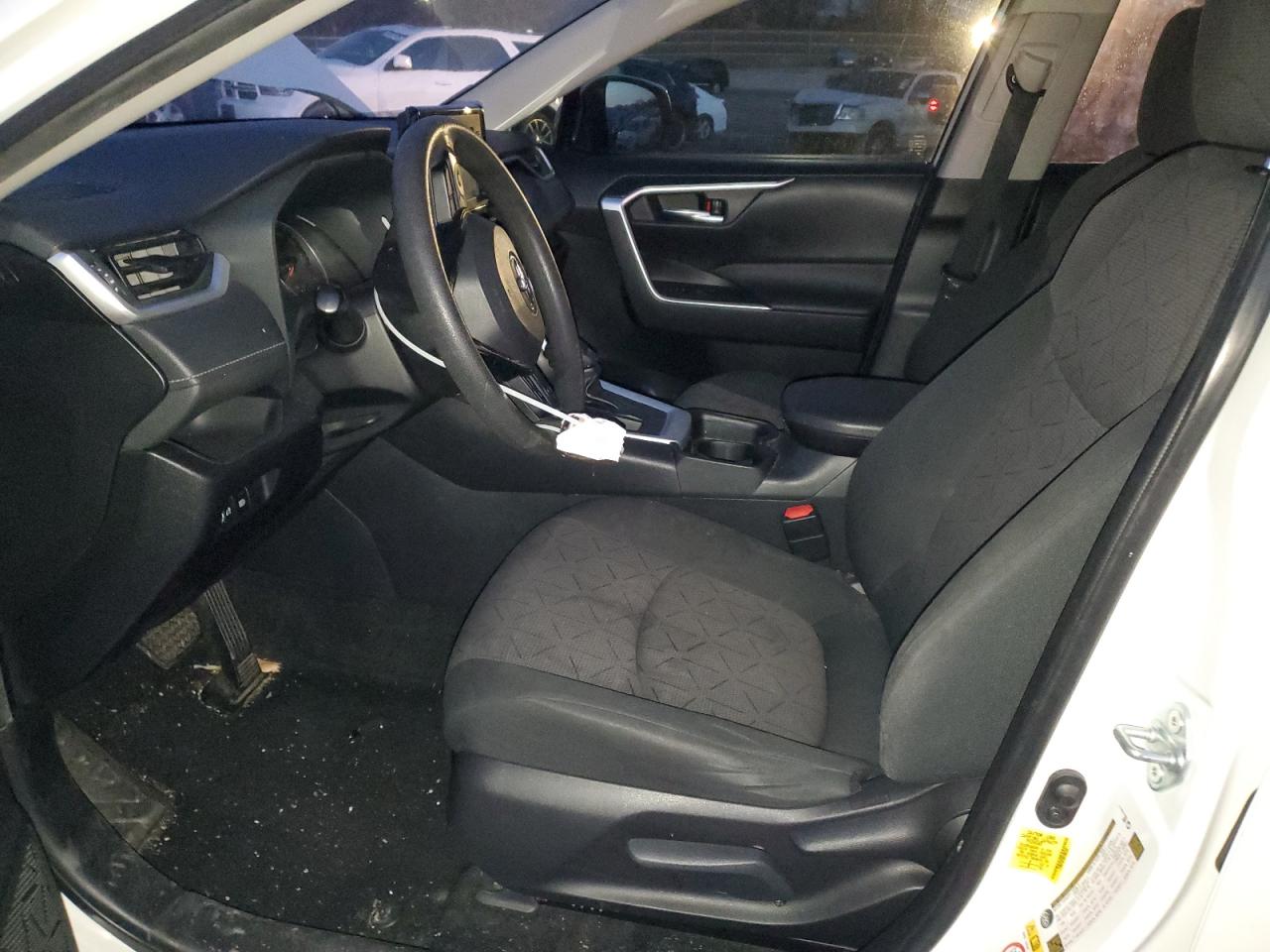 2019 Toyota RAV 4 - Image 7