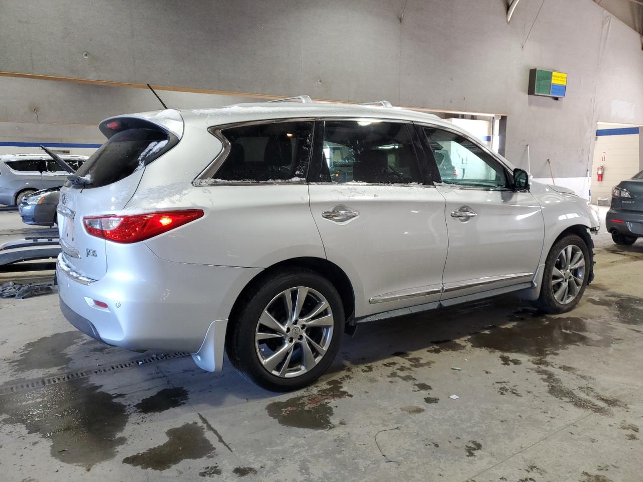 2013 Infiniti JX - Image 3