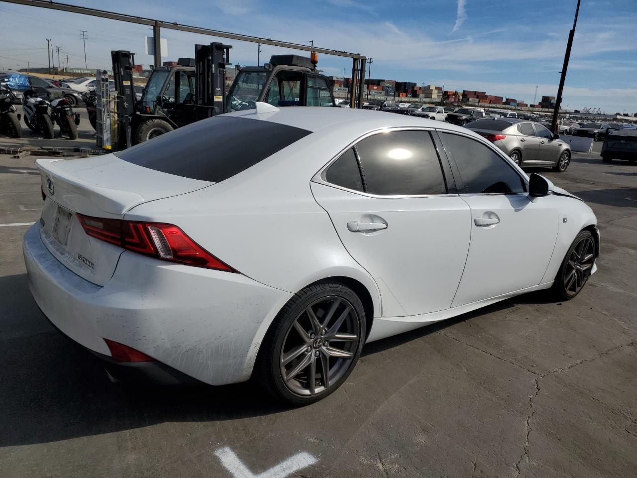 2016 Lexus IS - Image 3