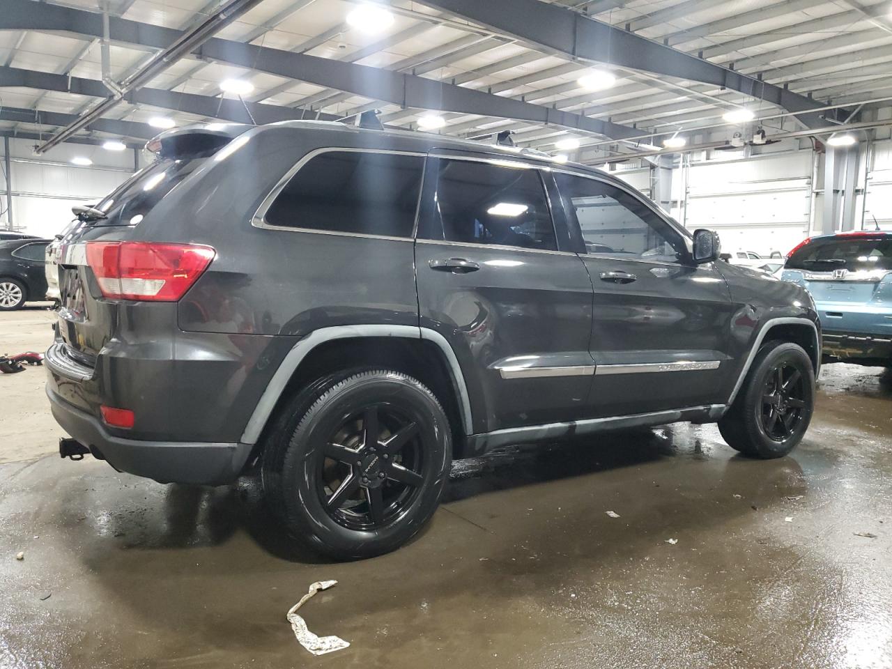 2011 Jeep Grand Cherokee - Image 3