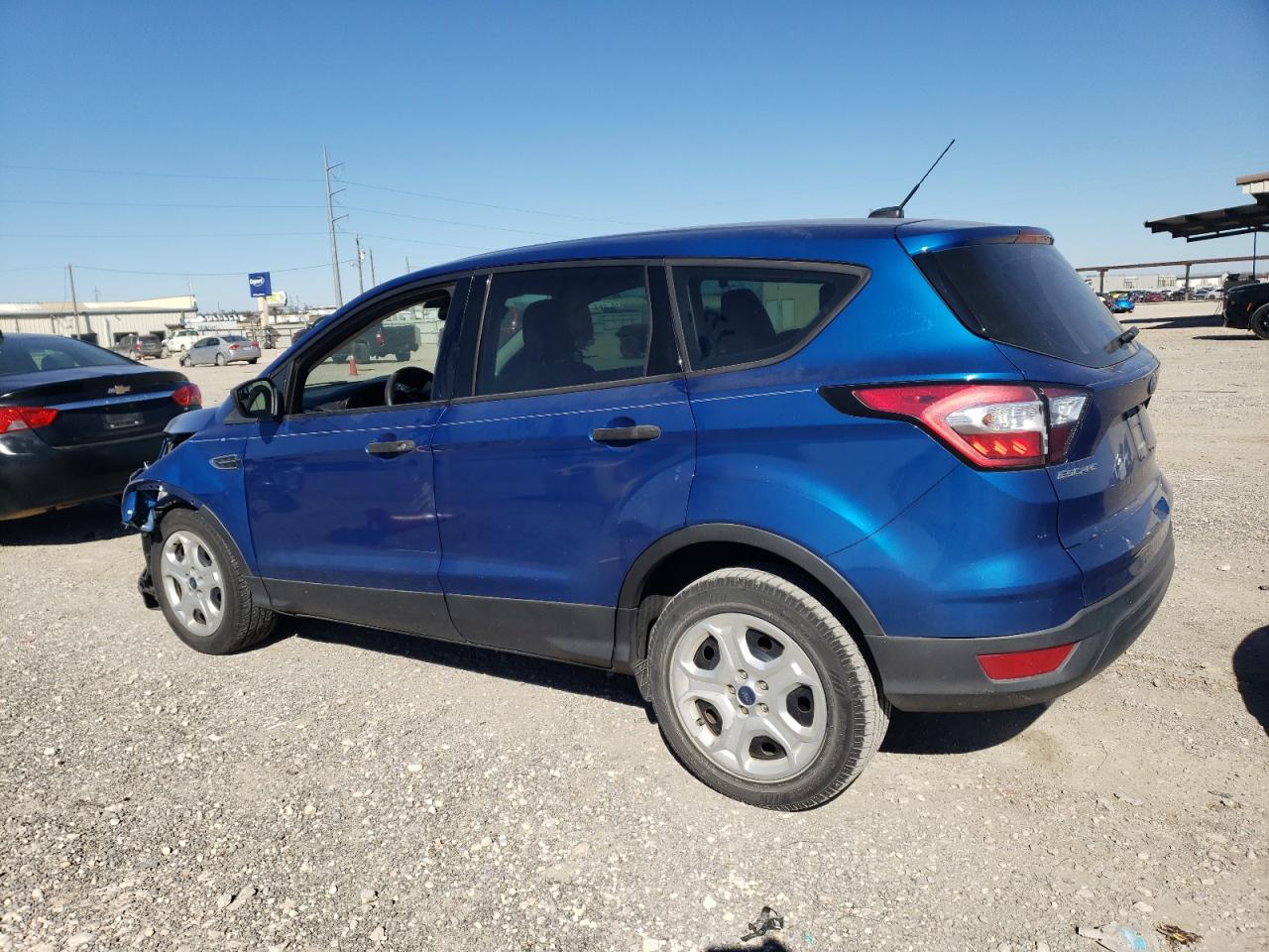 VIN 1FMCU0F7XJUB83256 2018 FORD ESCAPE no.2