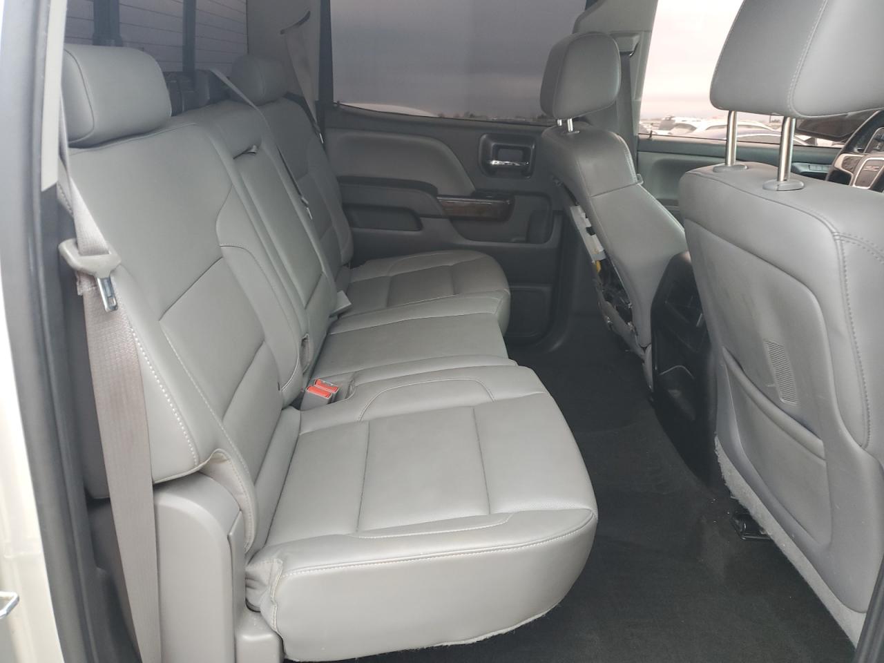 2015 GMC Sierra - Image 10