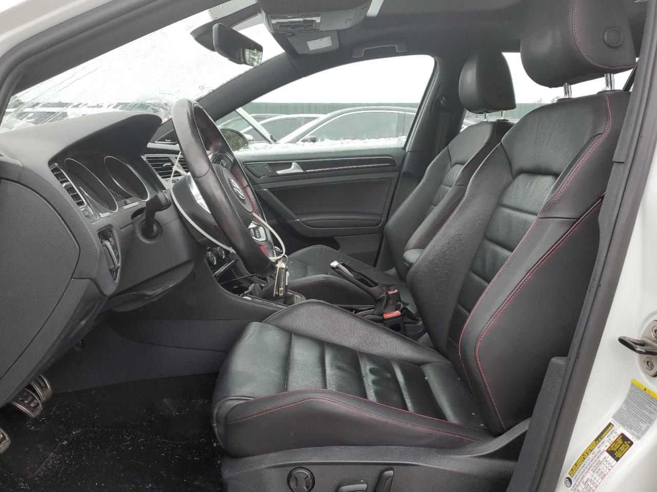 2015 Volkswagen GTI - Image 7