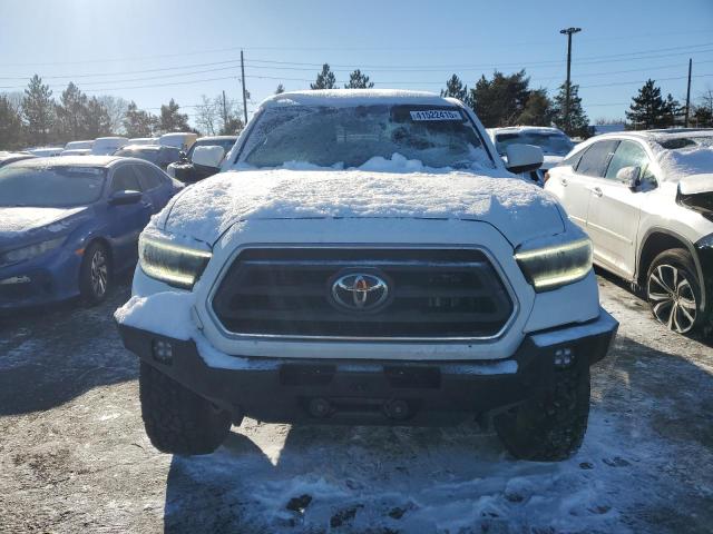  TOYOTA TACOMA 2022 Білий