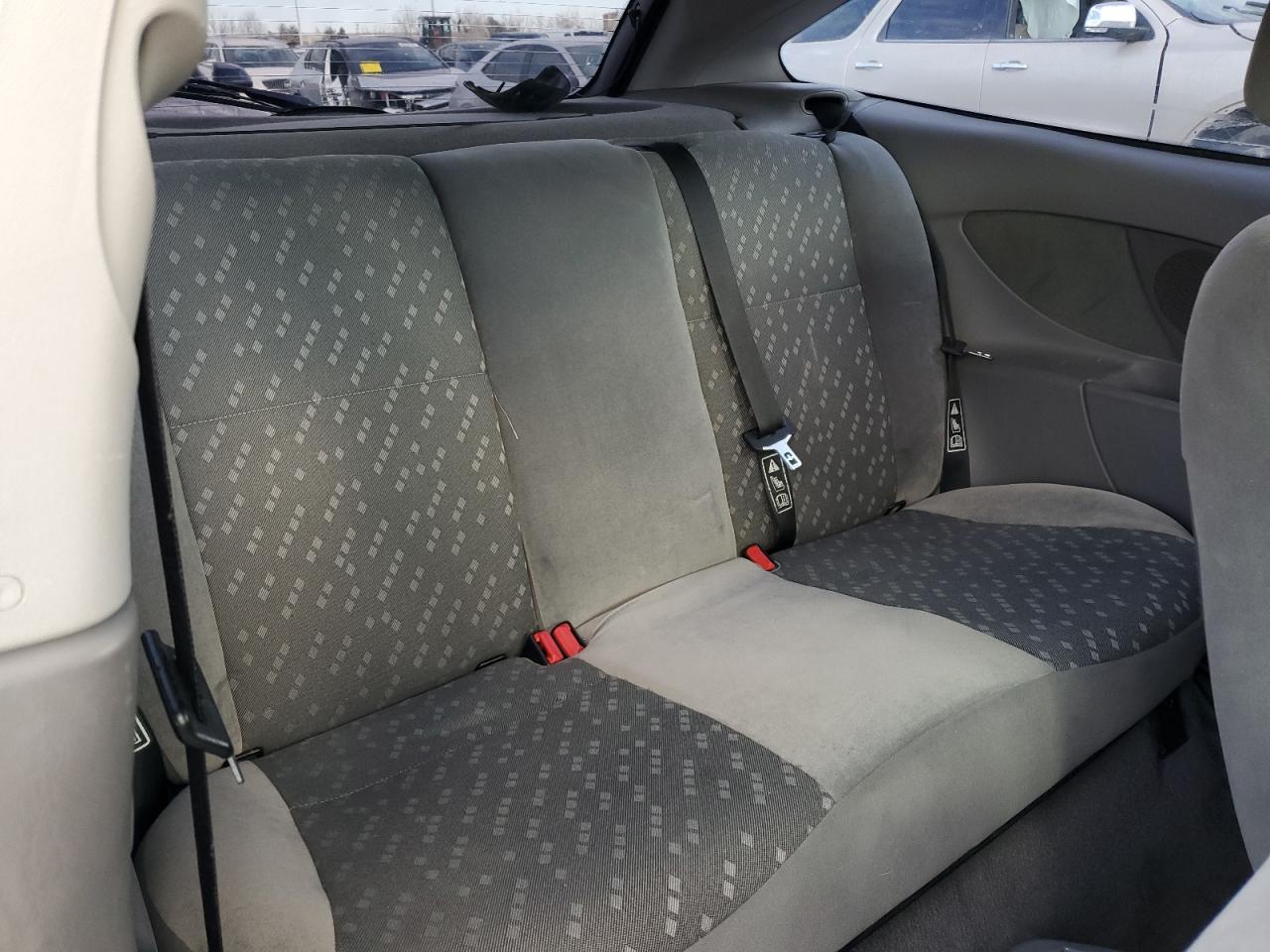 2002 Ford Focus - Image 10