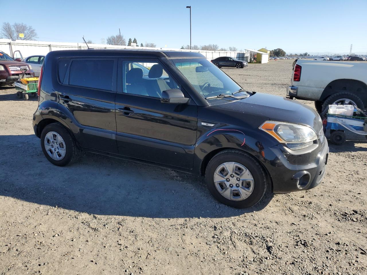 VIN KNDJT2A57D7504737 2013 KIA SOUL no.4