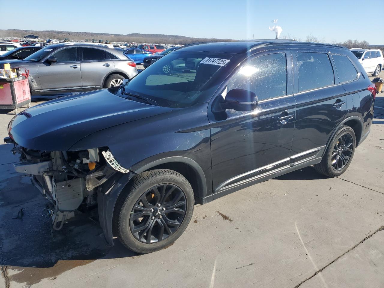 2019 Mitsubishi Outlander - Image 1