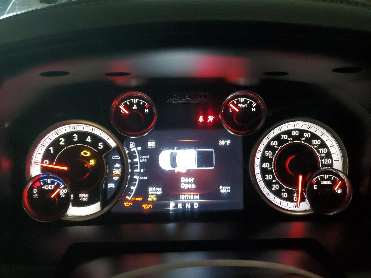 2017 RAM 1500 - Image 9