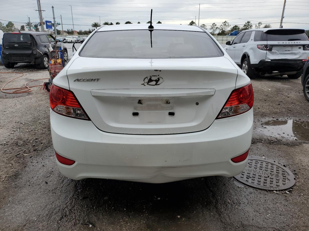 2014 Hyundai Accent - Image 6