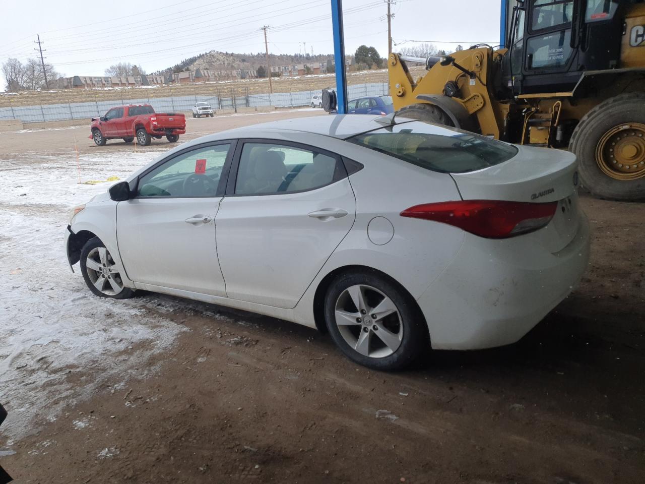 2013 Hyundai Elantra - Image 2