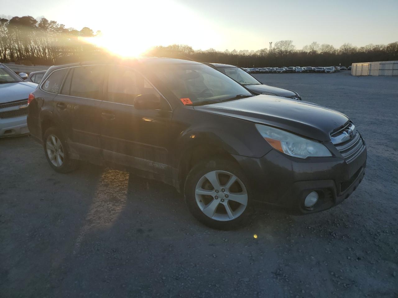 2013 Subaru Outback - Image 4