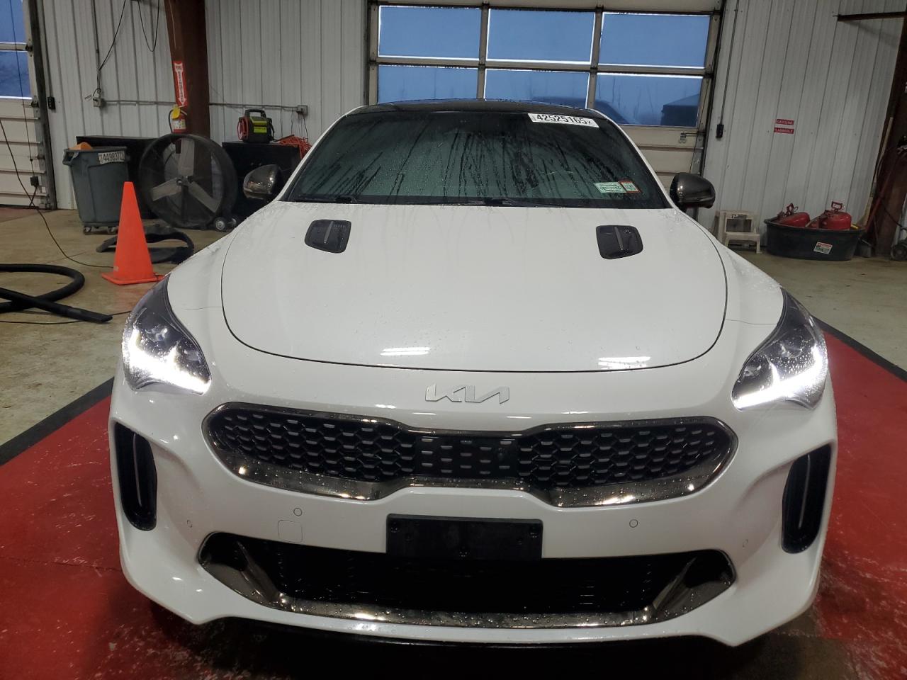 2022 Kia Stinger - Image 5