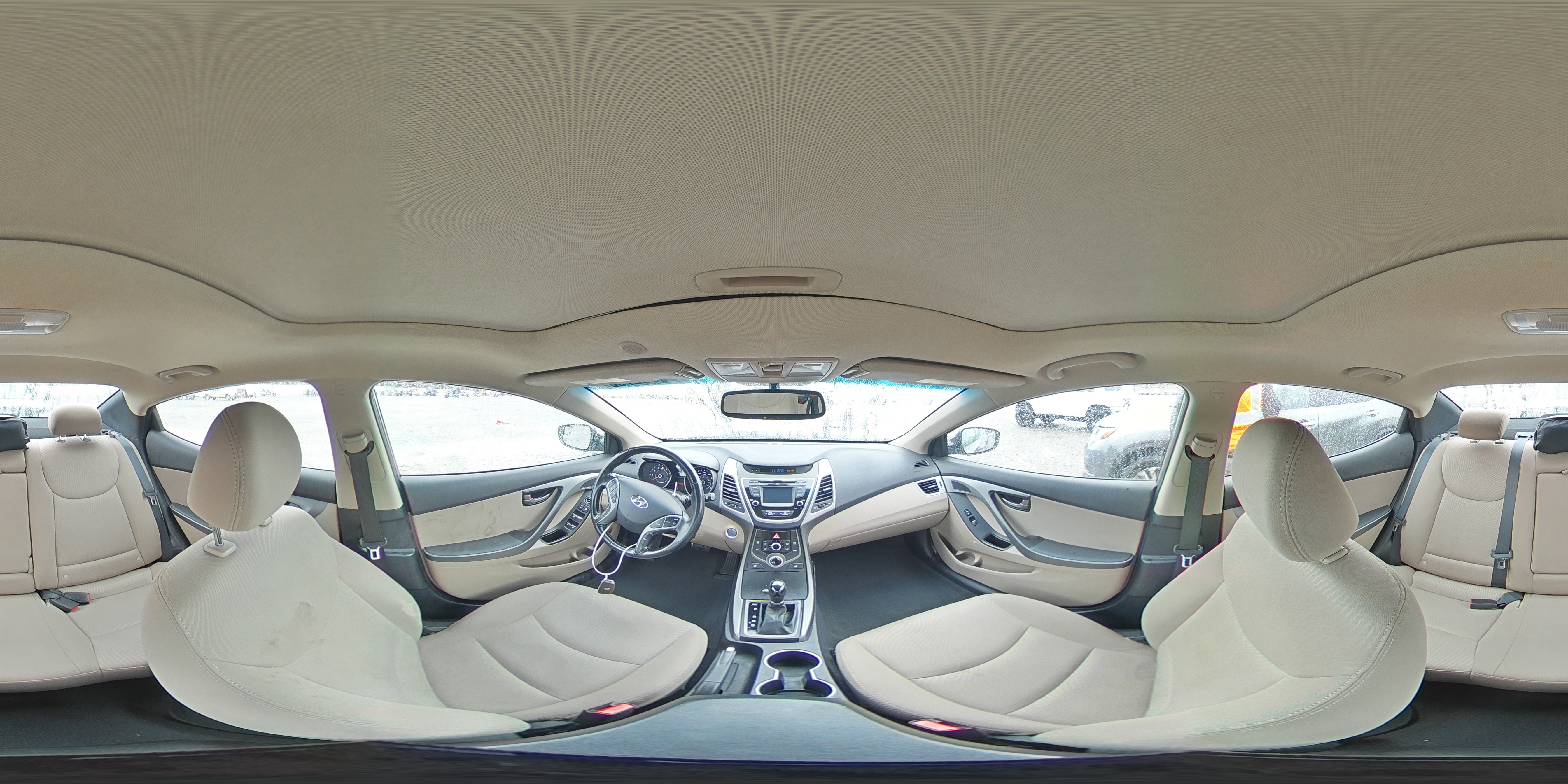 2016 Hyundai Elantra - Image 13