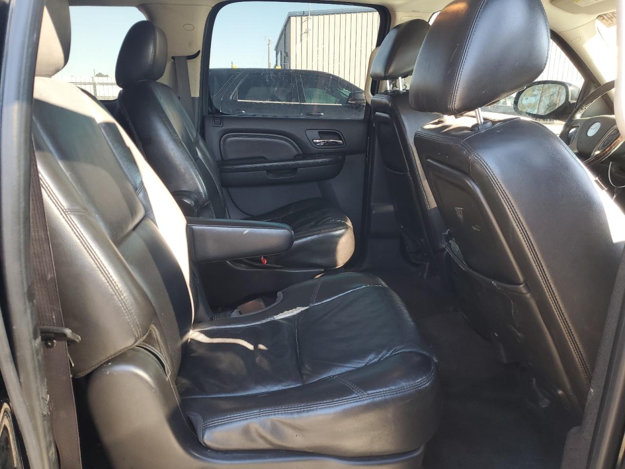2011 GMC Yukon - Image 11