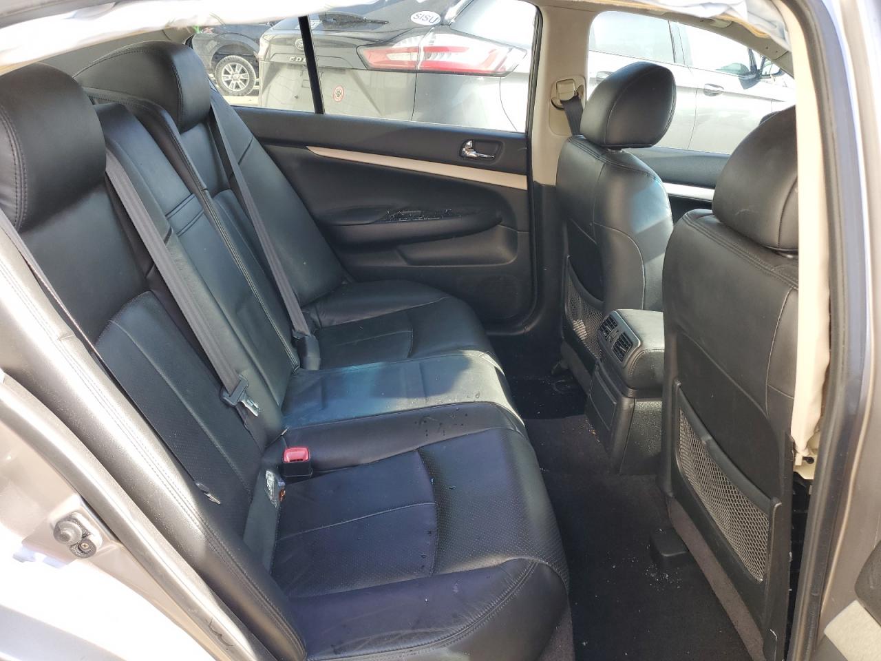 2008 Infiniti G - Image 10
