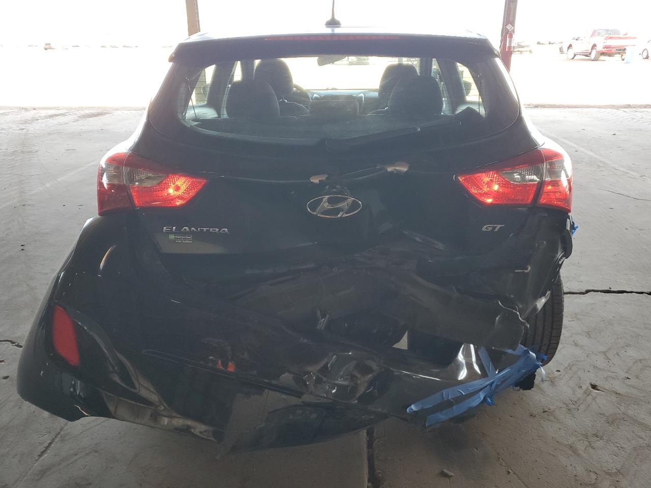 2017 Hyundai Elantra - Image 6