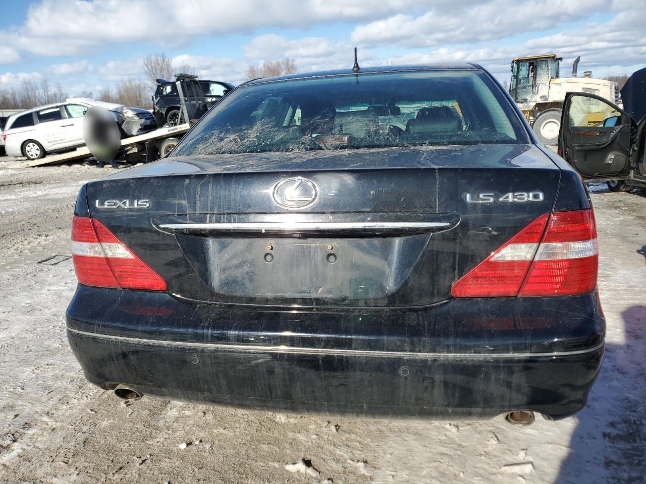 2004 Lexus LS - Image 6