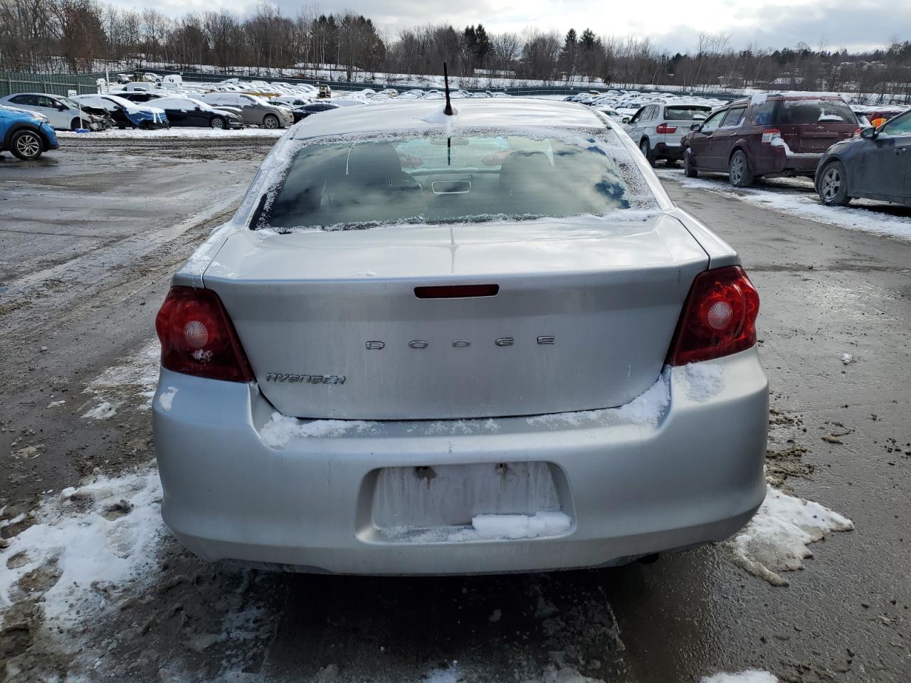 2011 Dodge Avenger - Image 6