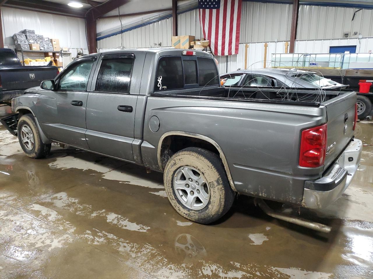 2005 Dodge Dakota - Image 2