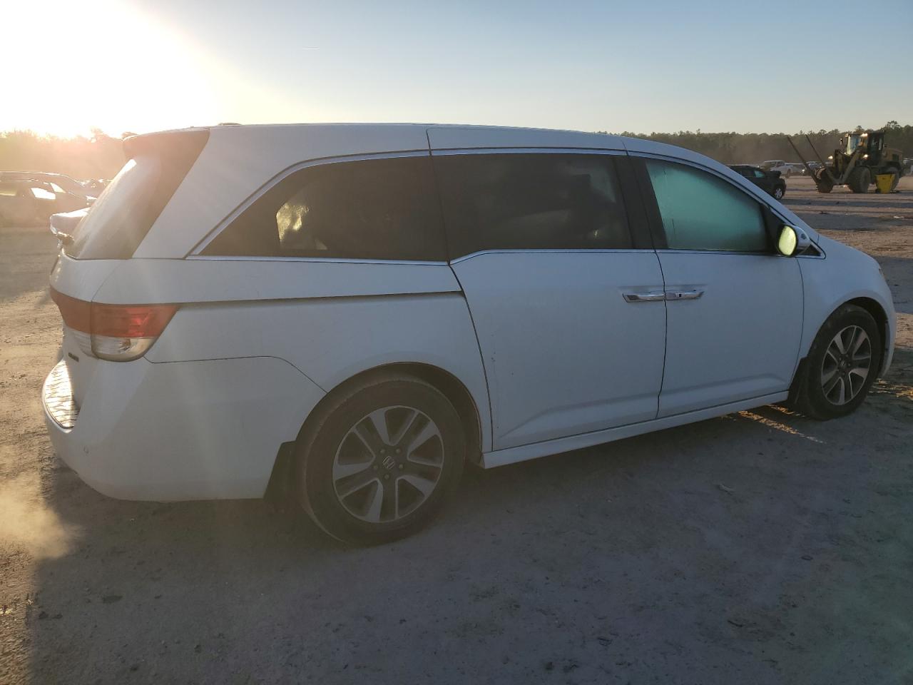 2017 Honda Odyssey - Image 3