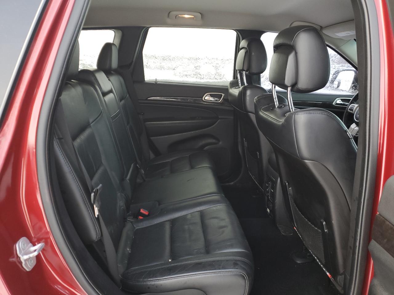 2012 Jeep Grand Cherokee - Image 11