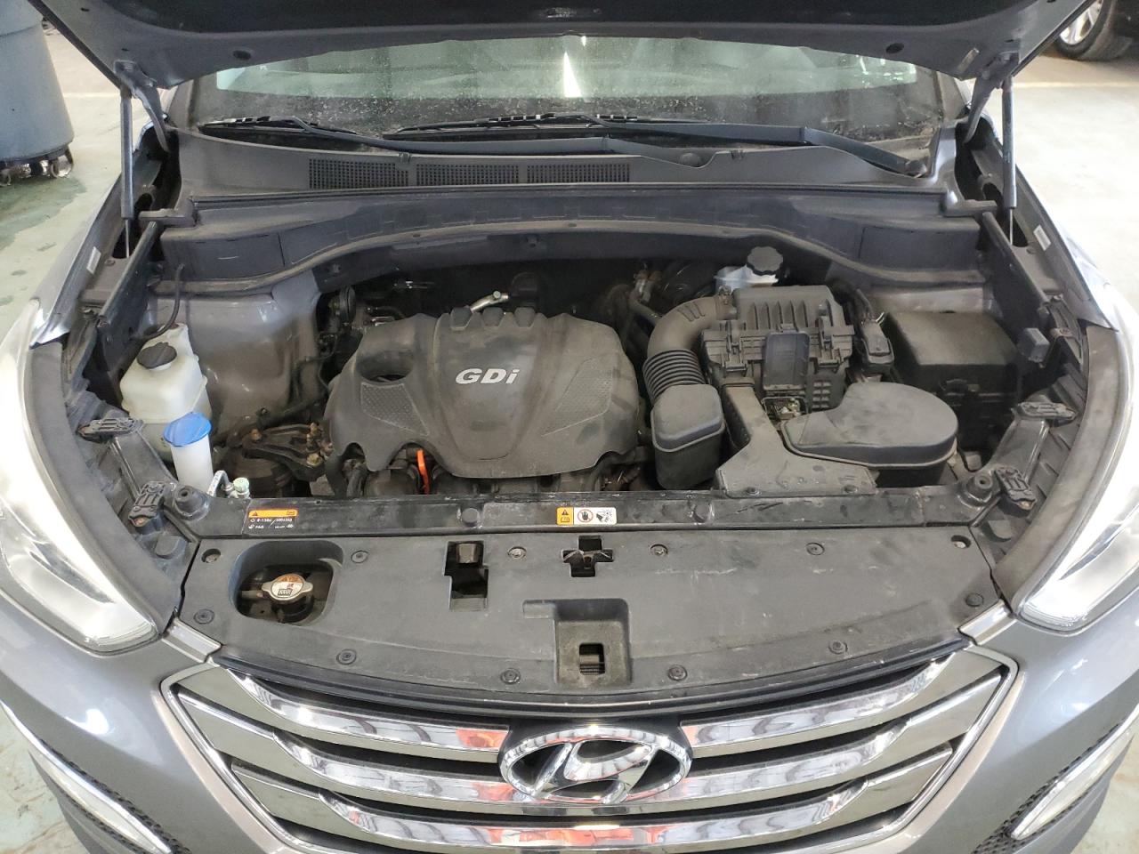 2014 Hyundai Santa Fe - Image 12