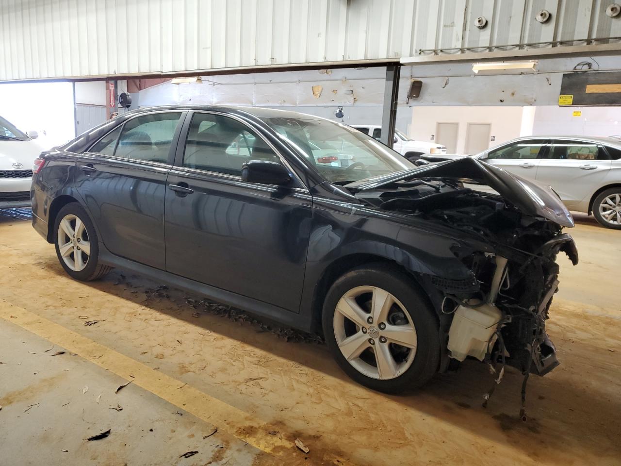 2011 Toyota Camry - Image 4
