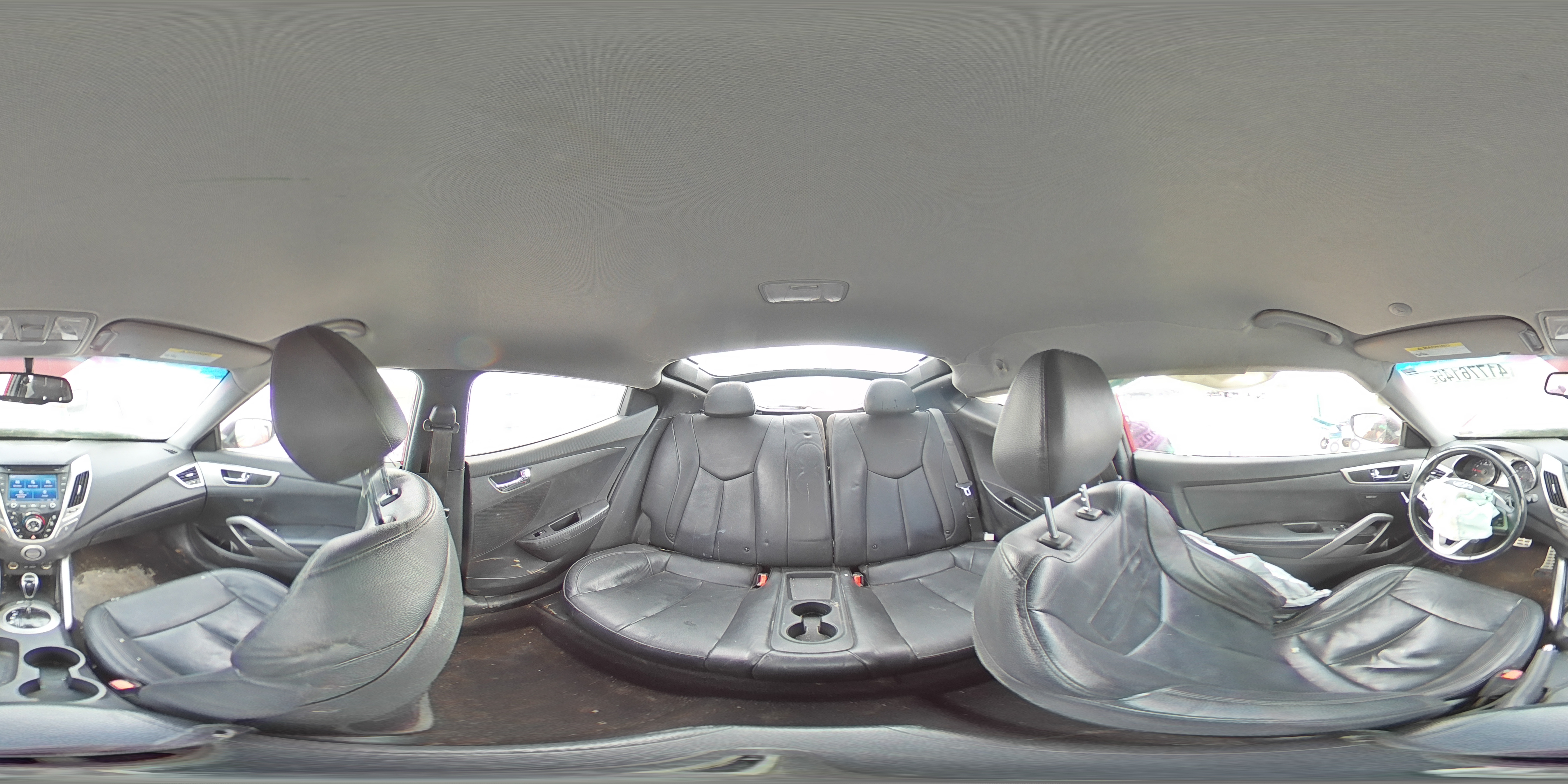 2014 Hyundai Veloster - Image 12