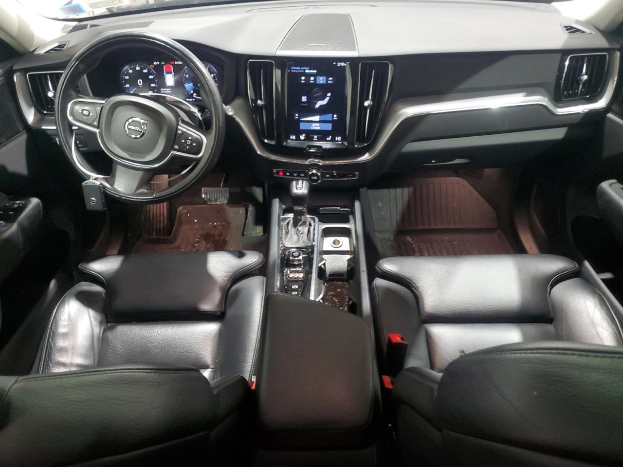 2019 Volvo XC60 - Image 8