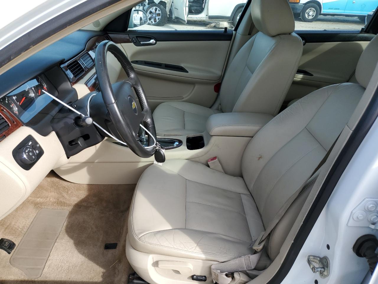 2011 Chevrolet Impala - Image 7