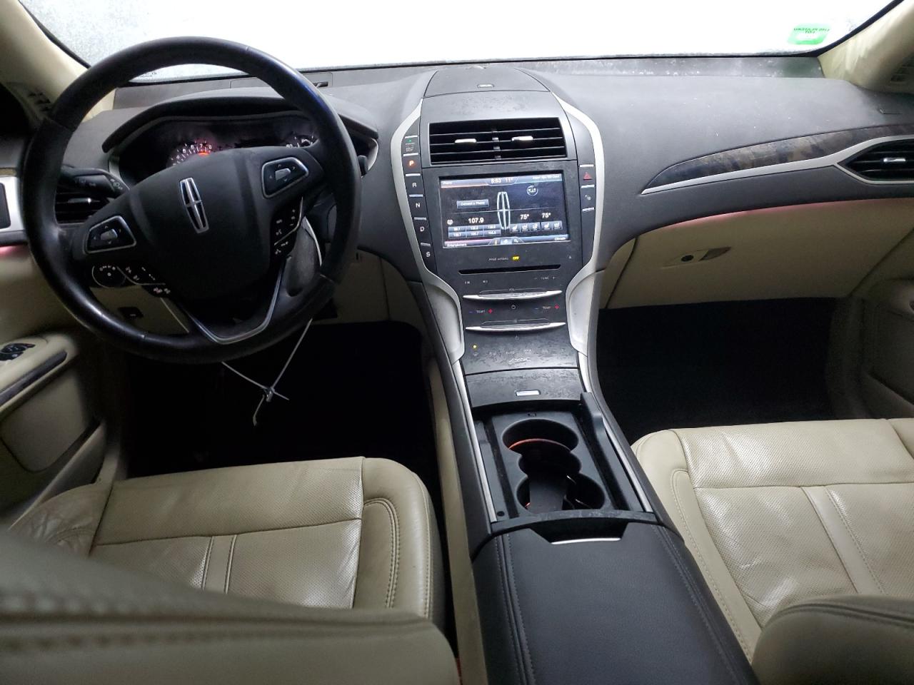 2015 Lincoln MKZ - Image 8