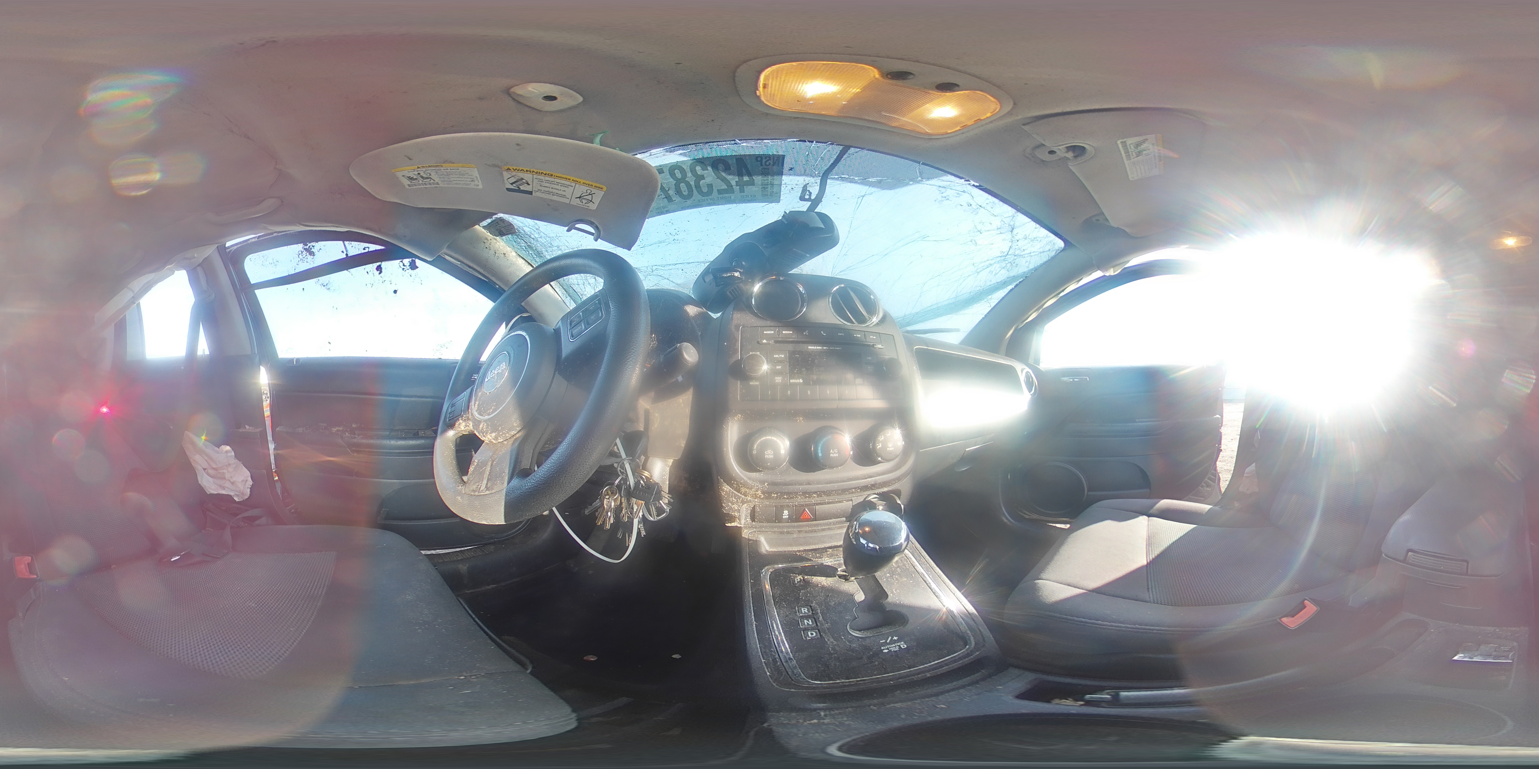 2016 Jeep Compass - Image 13
