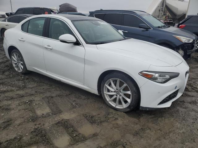  ALFA ROMEO GIULIA 2017 Білий