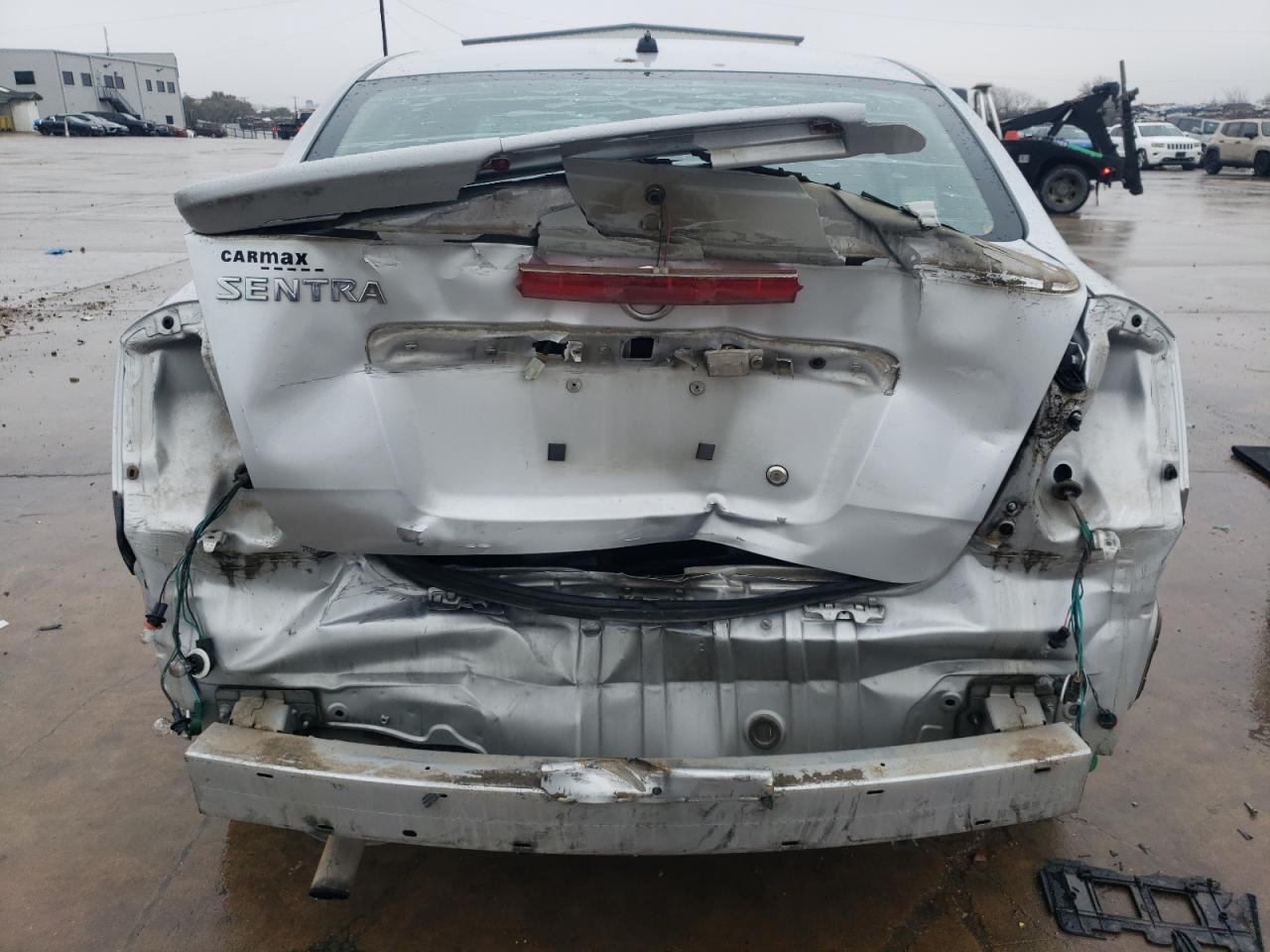 2012 Nissan Sentra - Image 6