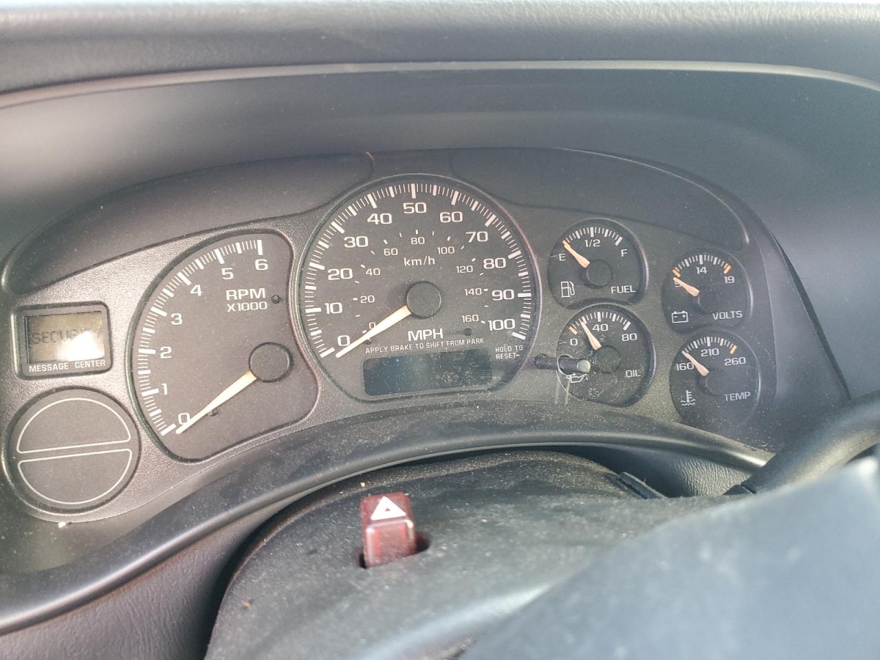 2002 Chevrolet Avalanche - Image 9