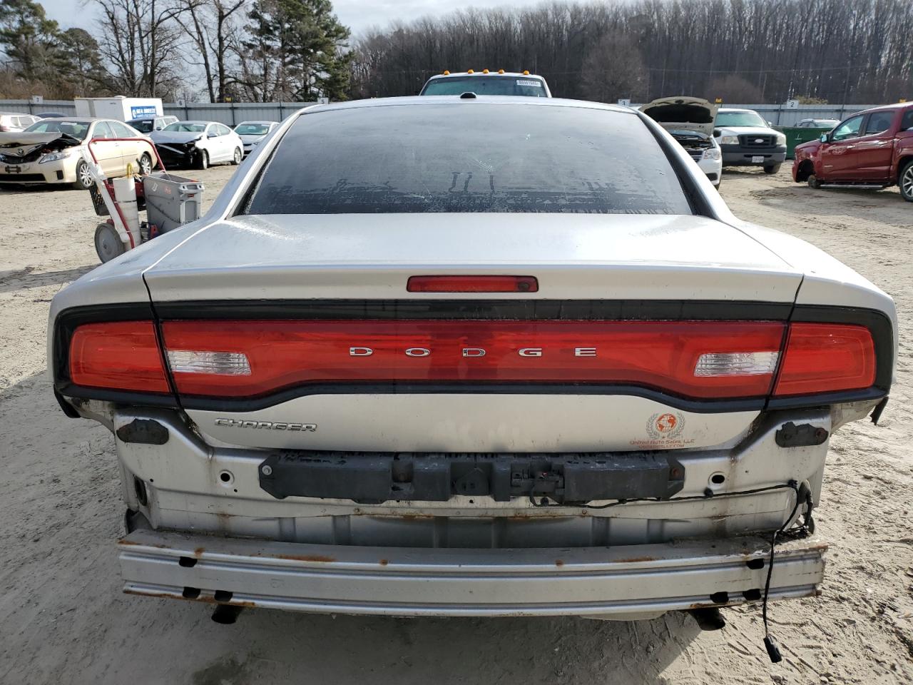 2012 Dodge Charger - Image 6