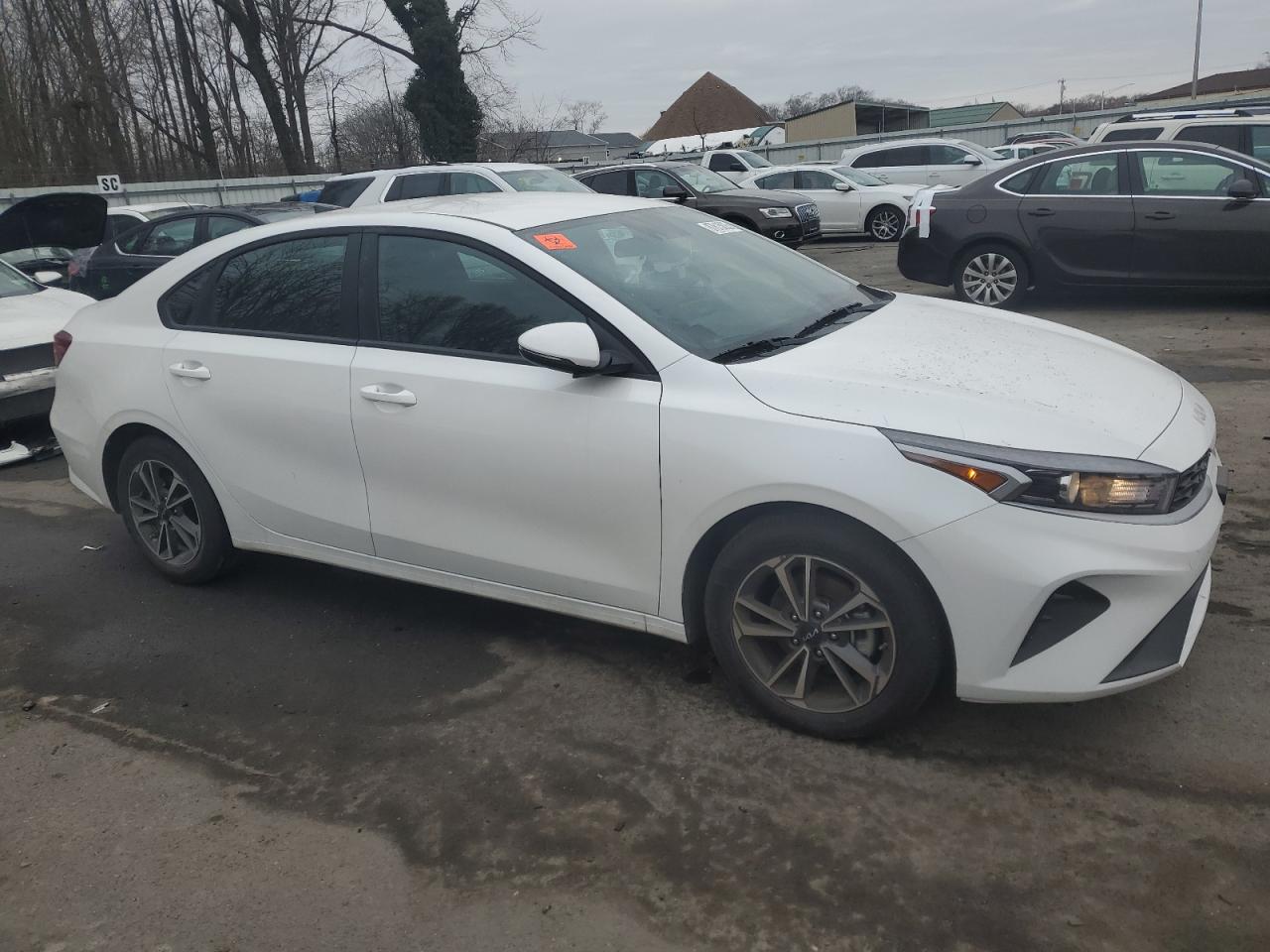 2024 Kia Forte - Image 4