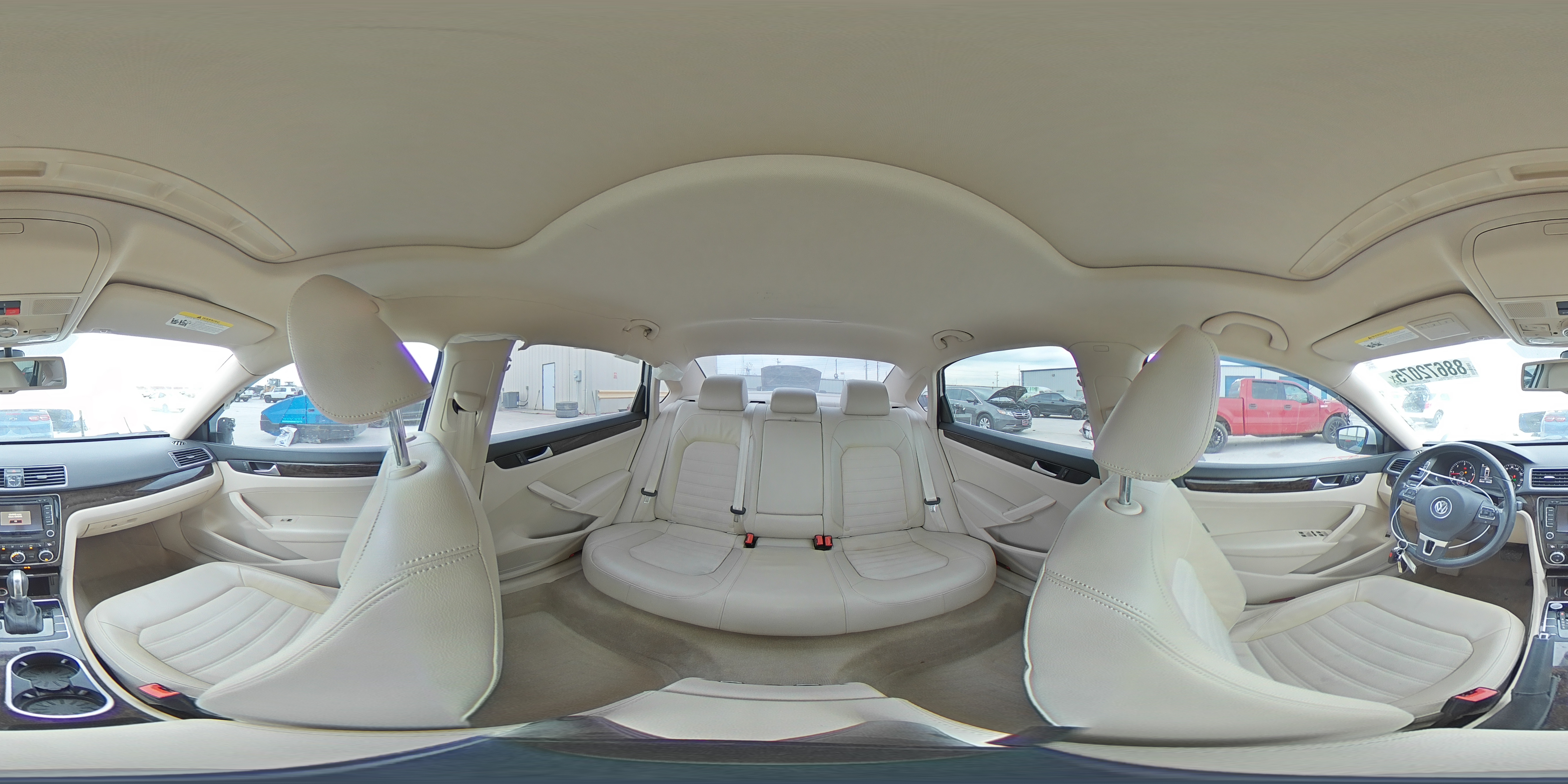 2015 Volkswagen Passat - Image 14