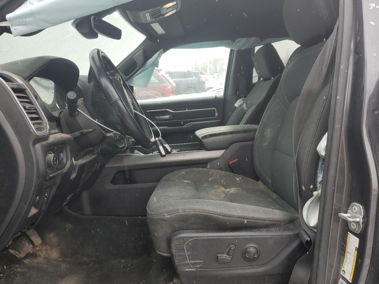 2022 RAM 1500 - Image 7