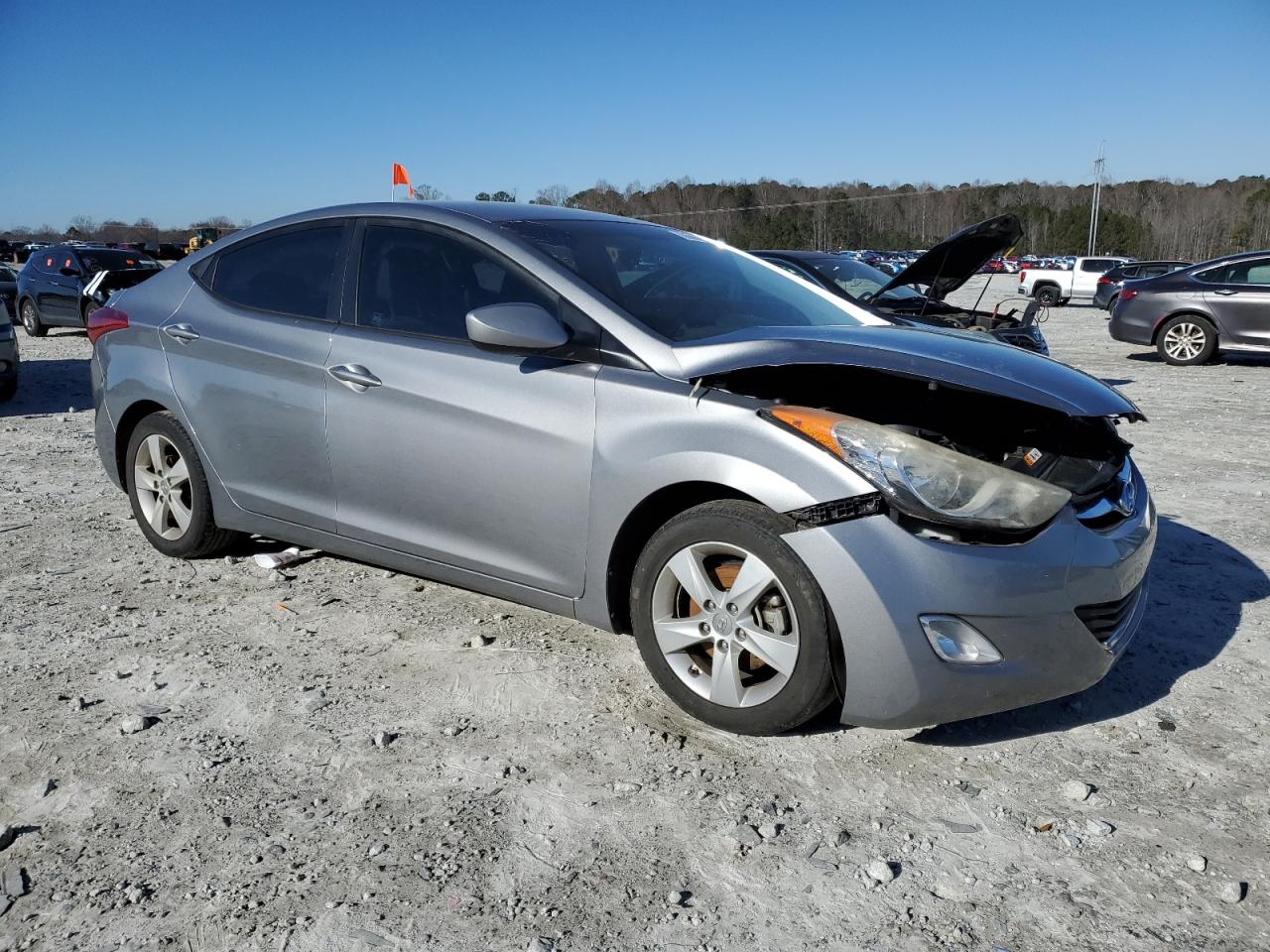 2013 Hyundai Elantra - Image 4