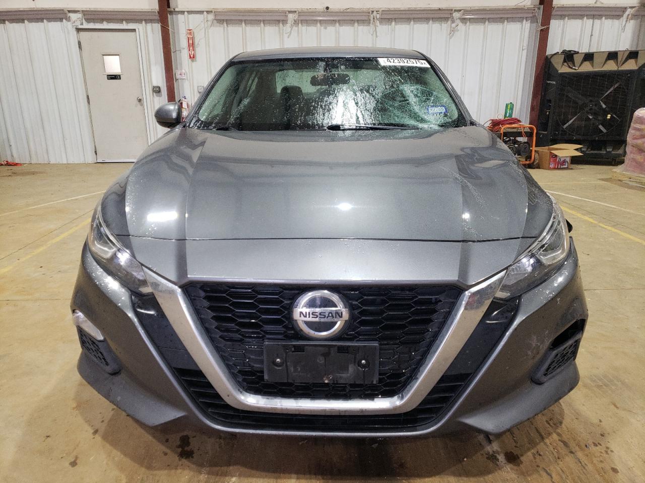 2020 Nissan Altima - Image 5